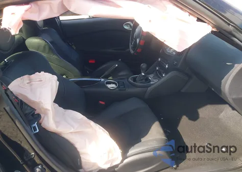 2017 Nissan 370Z Touring z USA, uszkodzony, nr VIN JN1AZ4EHXHM954956